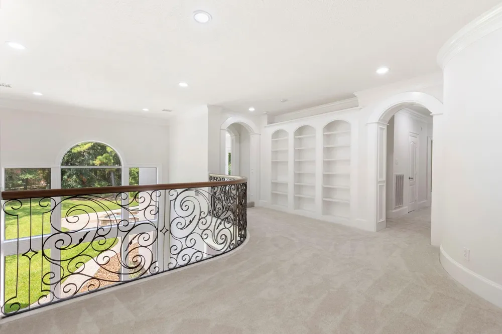 39 W Bracebridge Circle The Woodlands, TX 77382