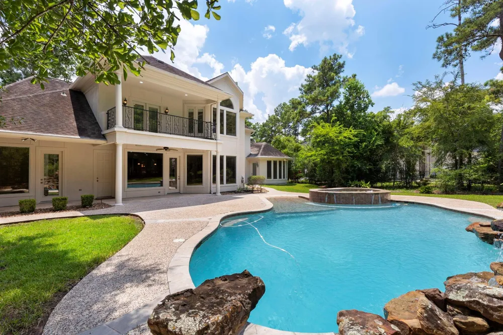 39 W Bracebridge Circle The Woodlands, TX 77382