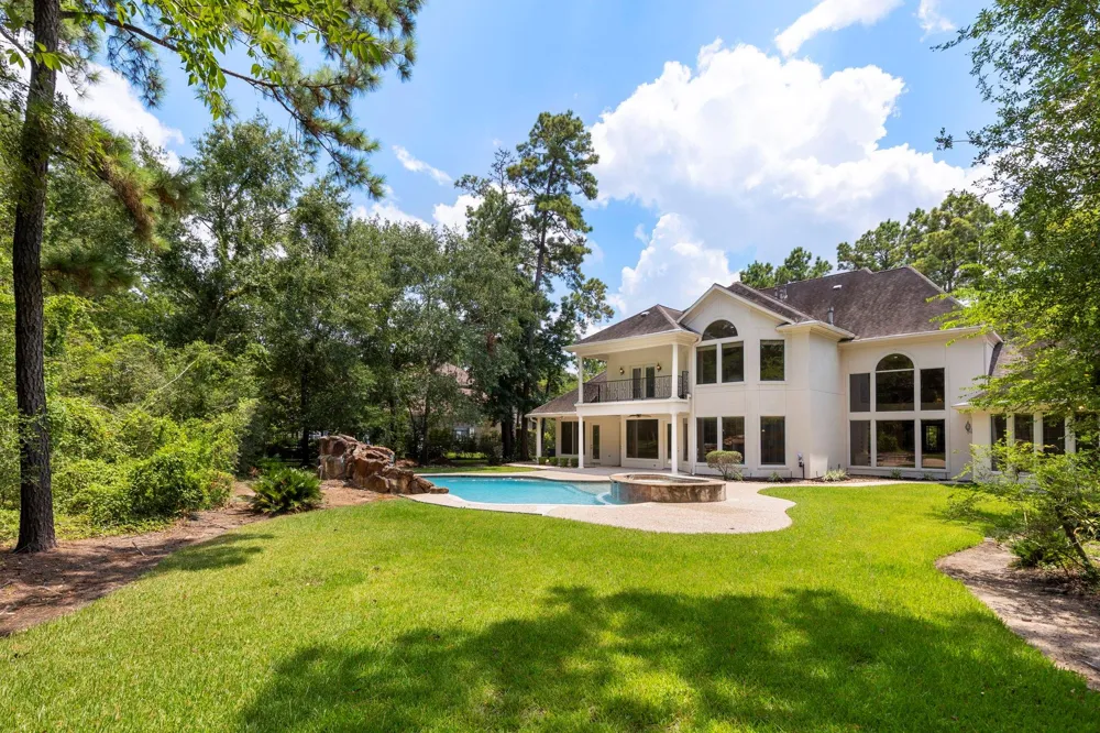 39 W Bracebridge Circle The Woodlands, TX 77382