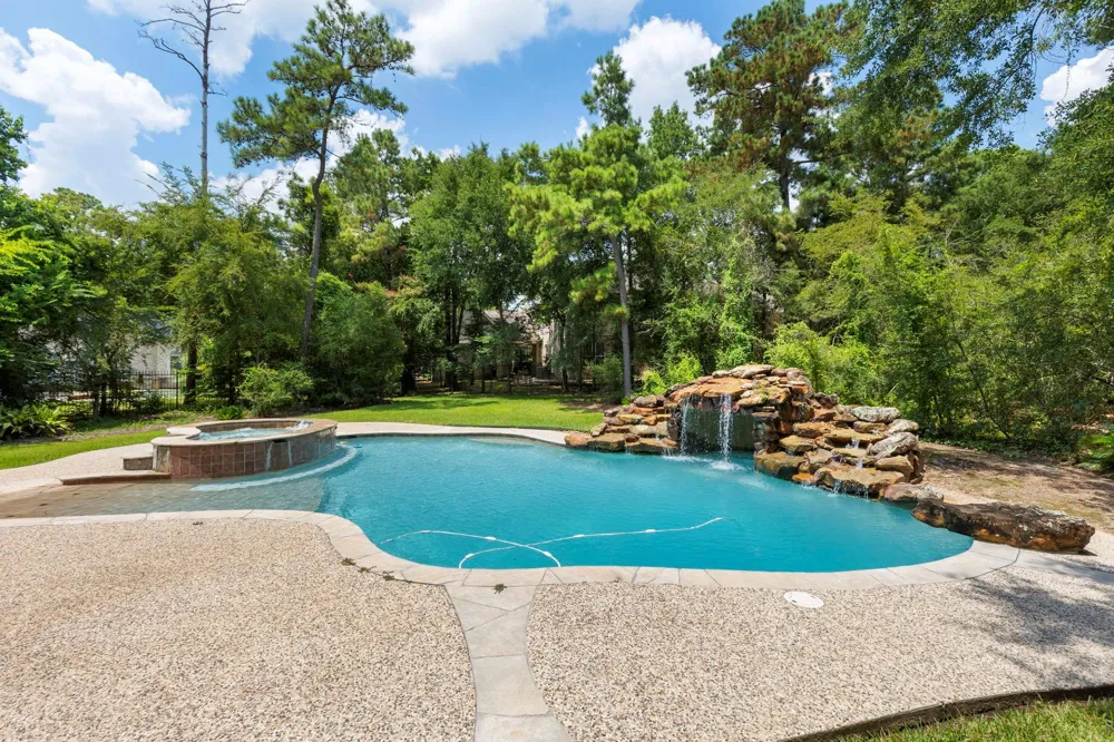 39 W Bracebridge Circle The Woodlands, TX 77382