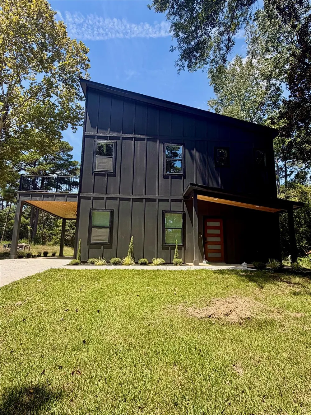 40 Seals Avenue Shepherd, TX 77371