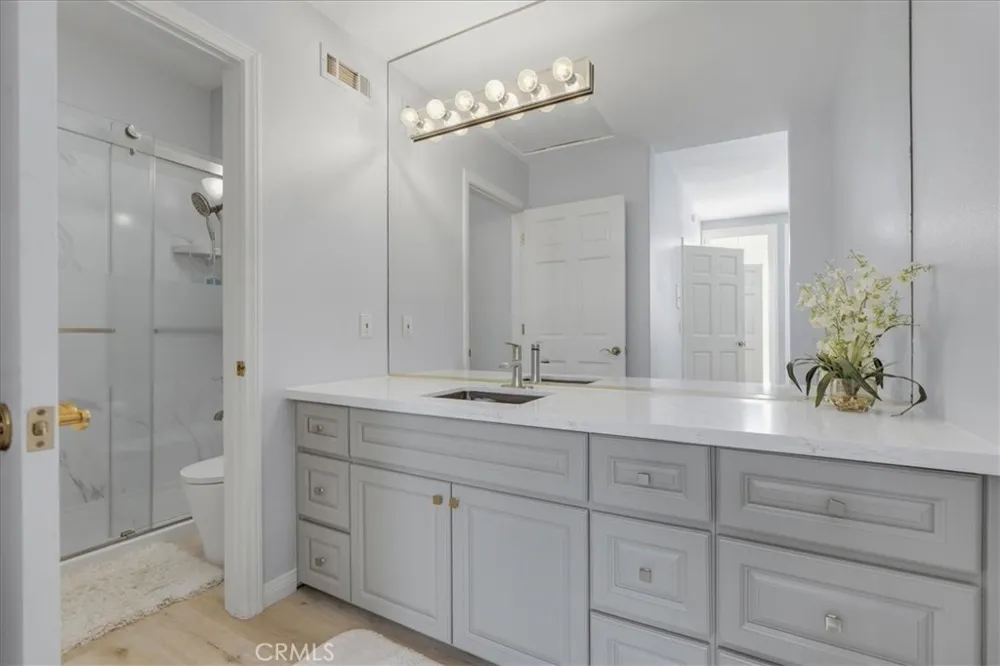 10811 Baile Avenue Chatsworth, CA 91311