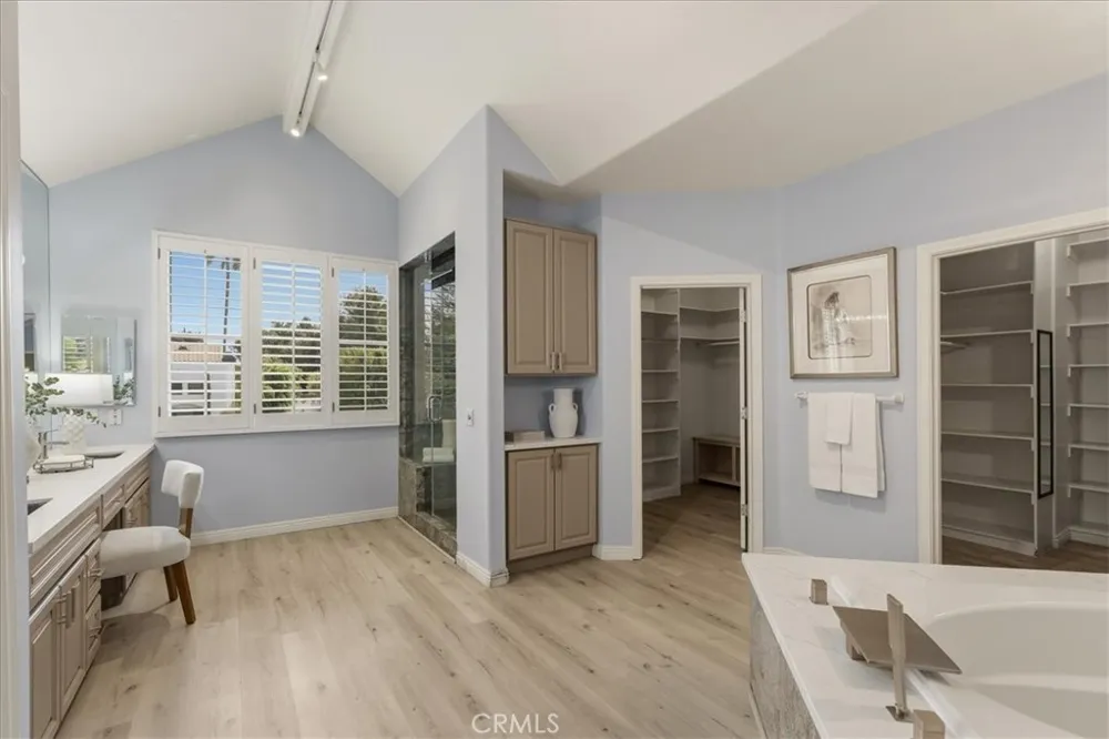 10811 Baile Avenue Chatsworth, CA 91311