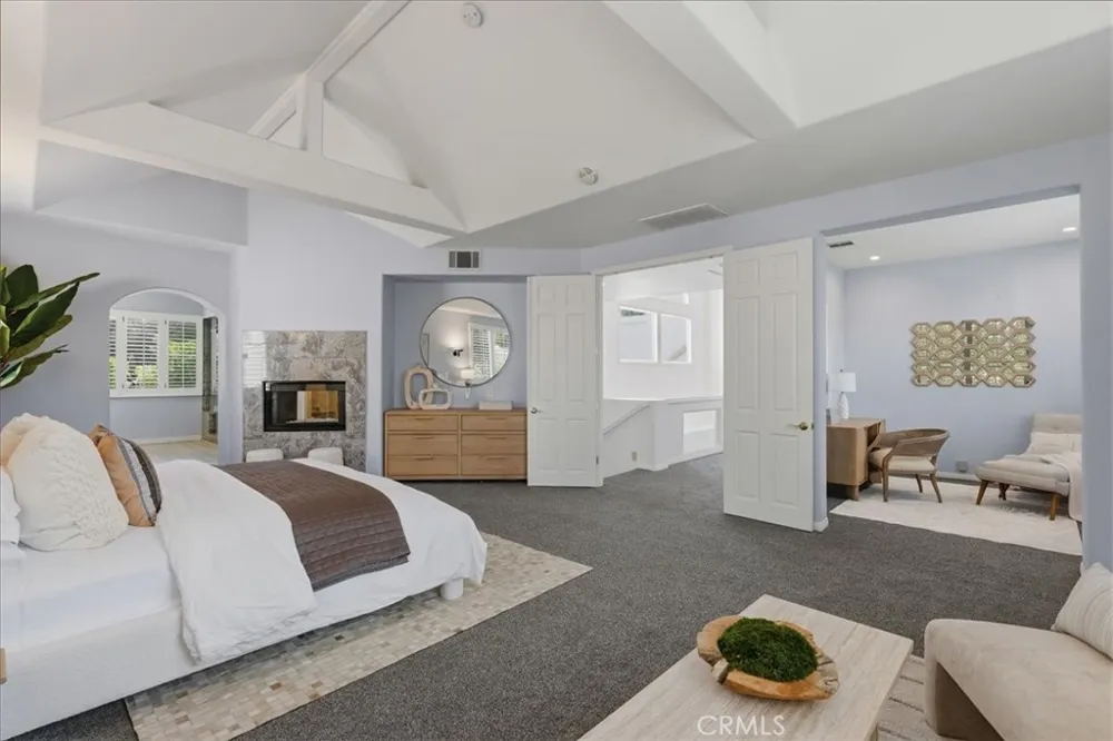 10811 Baile Avenue Chatsworth, CA 91311