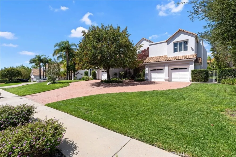 10811 Baile Avenue Chatsworth, CA 91311