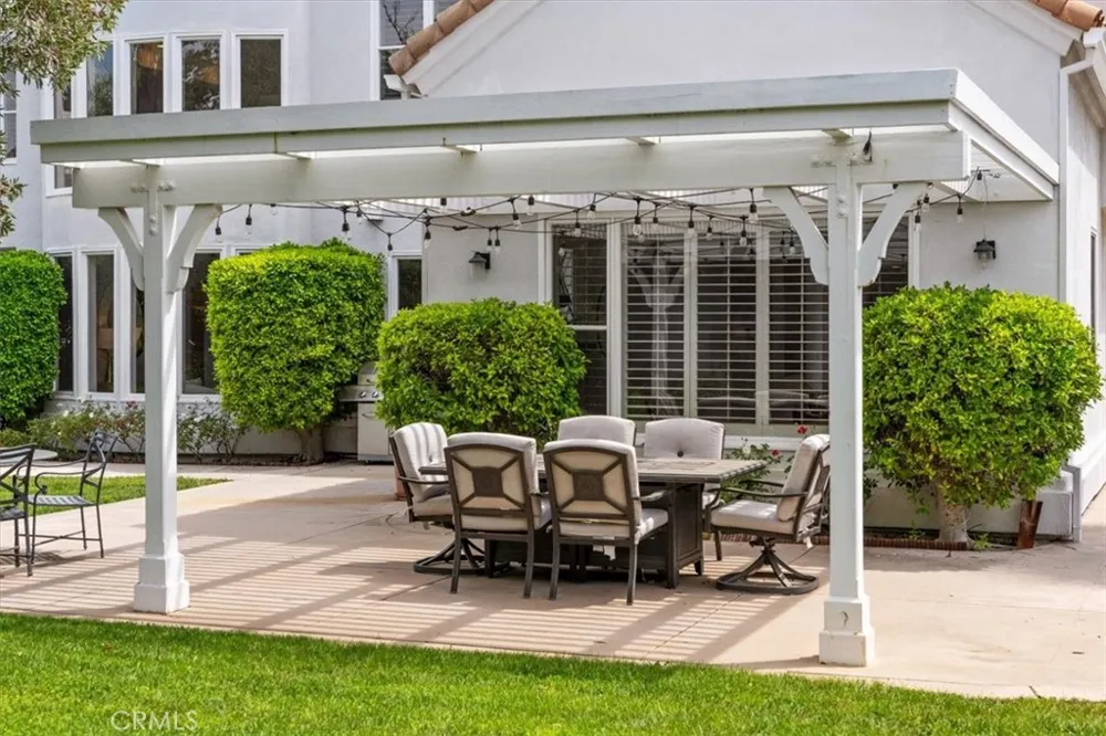 10811 Baile Avenue Chatsworth, CA 91311