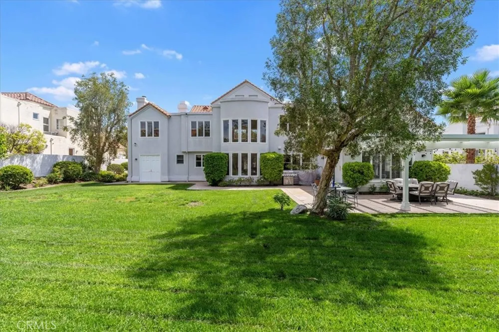 10811 Baile Avenue Chatsworth, CA 91311