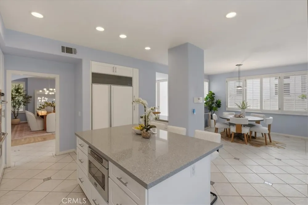 10811 Baile Avenue Chatsworth, CA 91311