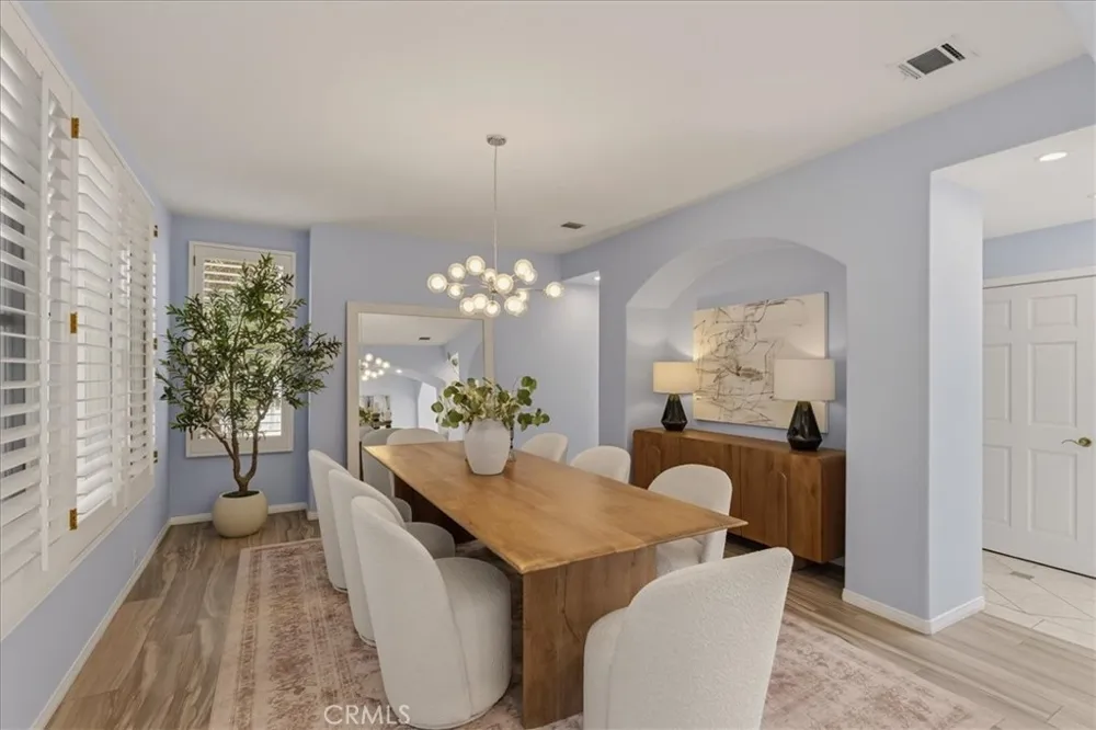 10811 Baile Avenue Chatsworth, CA 91311