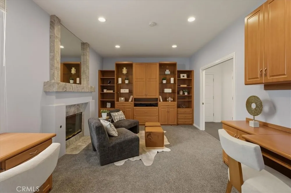 10811 Baile Avenue Chatsworth, CA 91311
