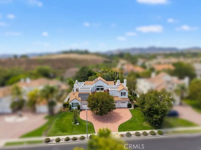 10811 Baile Avenue Chatsworth, CA 91311