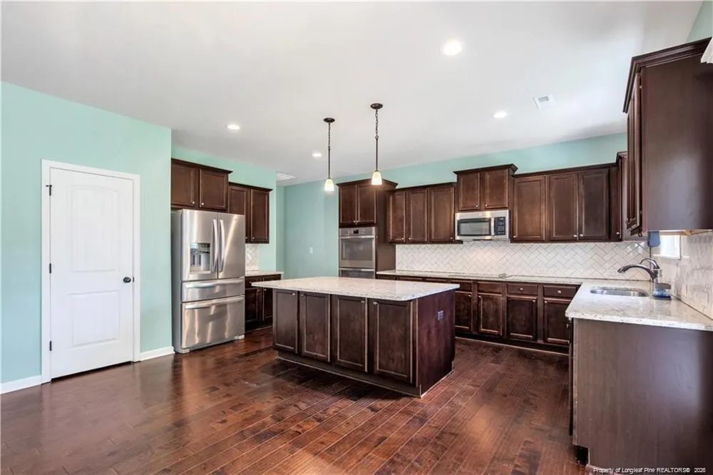 6132 Shannon Woods Way Hope Mills, NC 28348