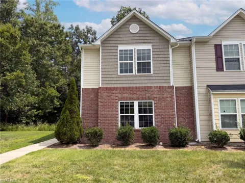 411 Sandybrooke Drive