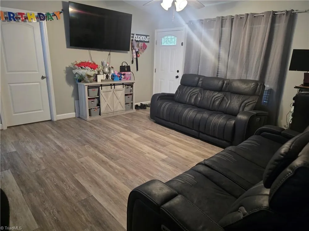 226 CRACKLIN DRIVE Asheboro, NC 27203
