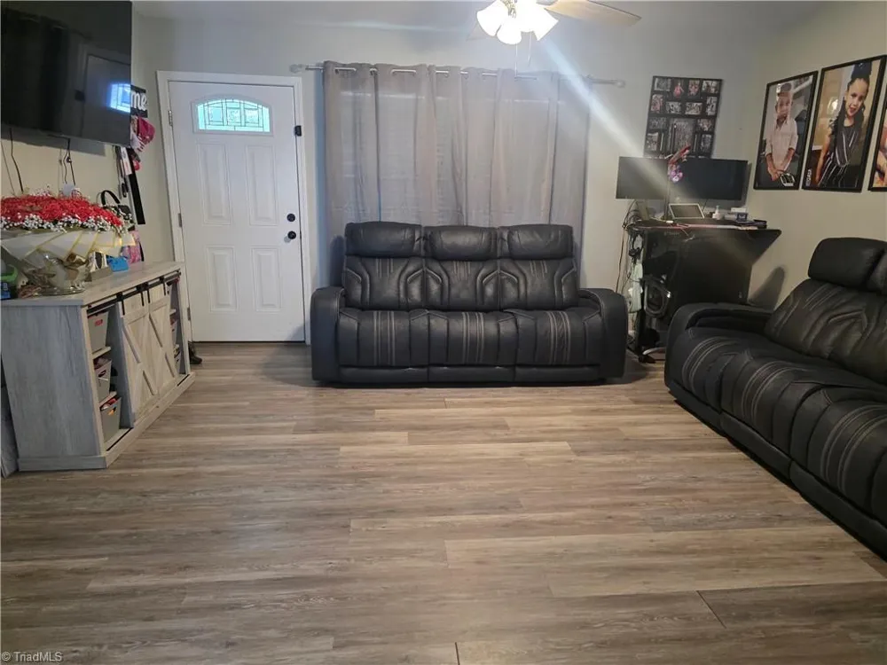 226 CRACKLIN DRIVE Asheboro, NC 27203