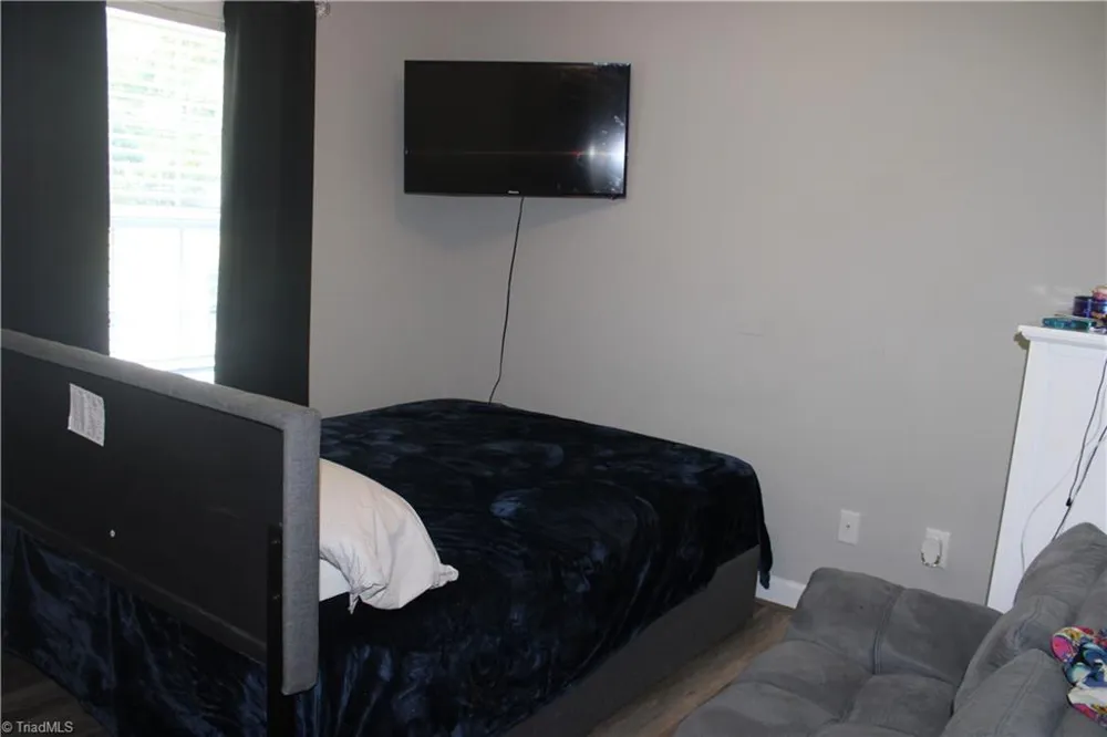 226 CRACKLIN DRIVE Asheboro, NC 27203