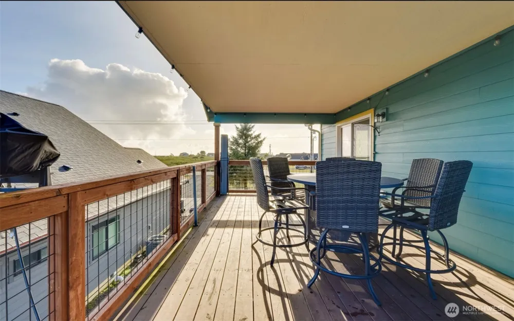 1006 Point Brown Avenue SE Ocean Shores, WA 98569