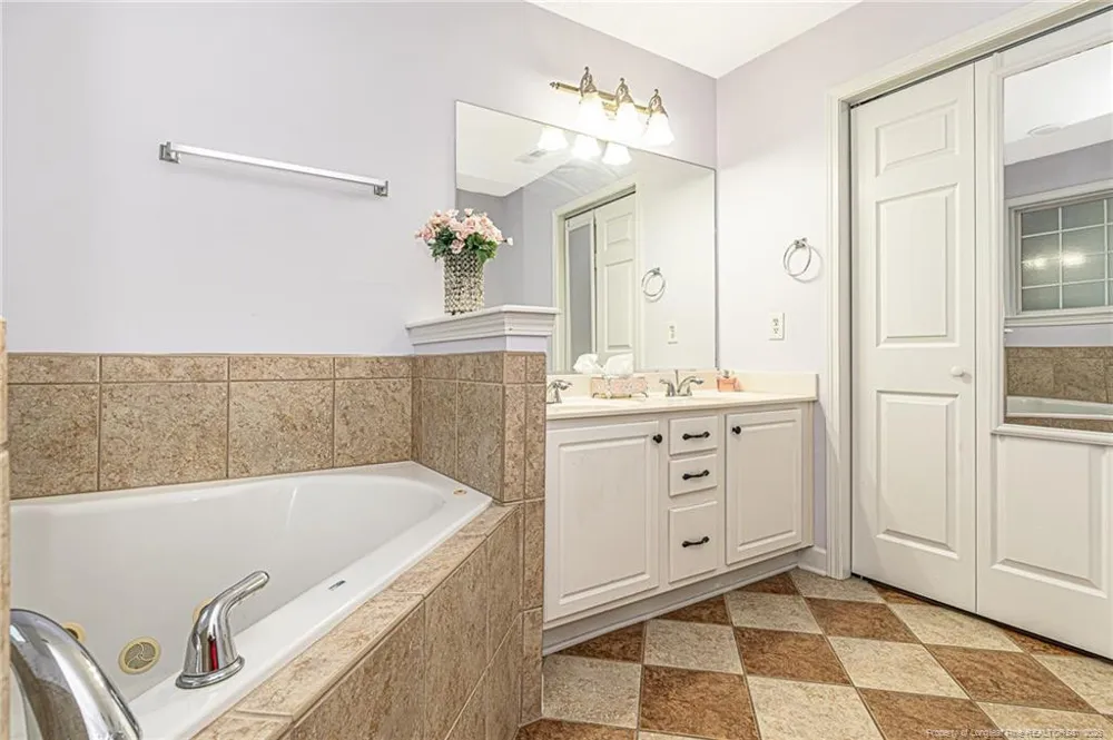 1770 Renwick Drive #103 Fayetteville, NC 28304