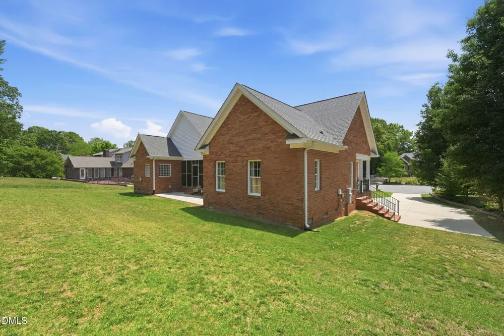 1246 Pebble Drive Drive Graham, NC 27253