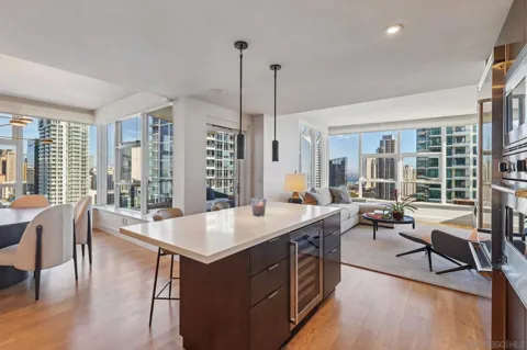 1325 Pacific Highway #2804