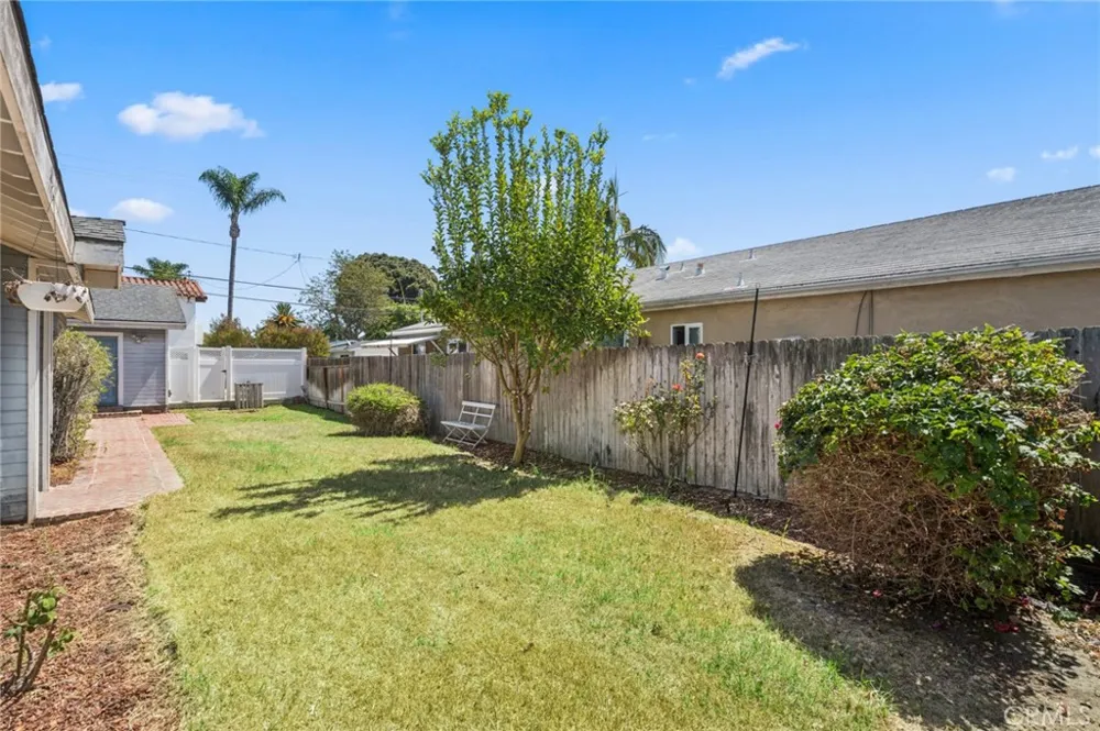 284 E 18th Costa Mesa, CA 92627