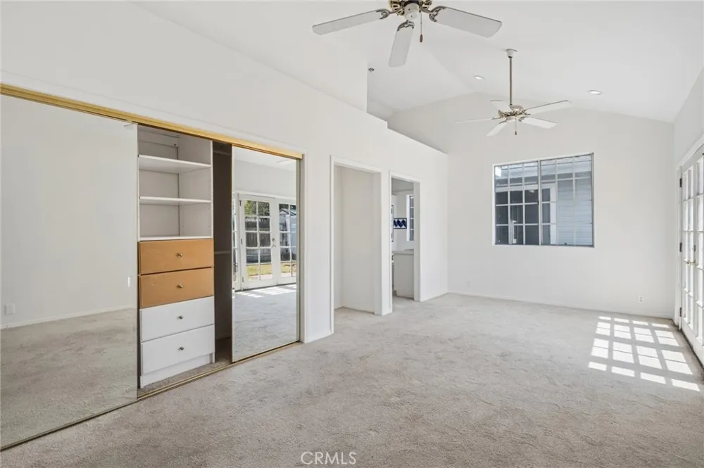 284 E 18th Costa Mesa, CA 92627