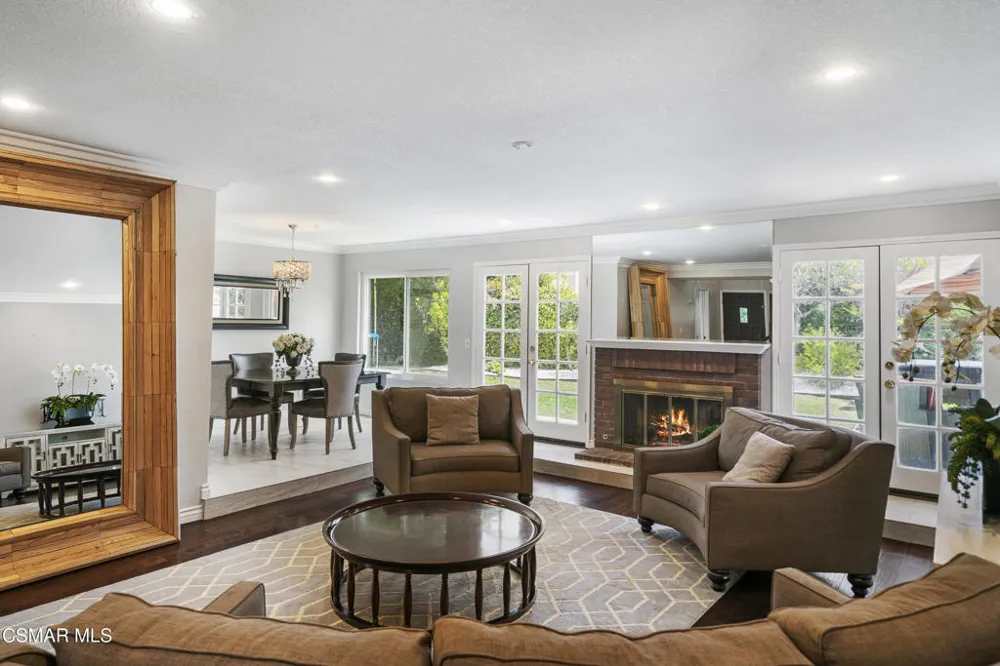 13165 Thomasville Court Moorpark, CA 93021
