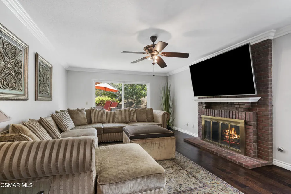 13165 Thomasville Court Moorpark, CA 93021