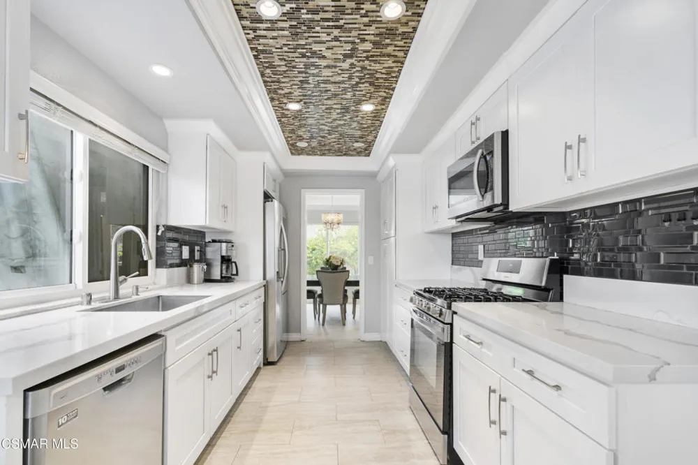 13165 Thomasville Court Moorpark, CA 93021
