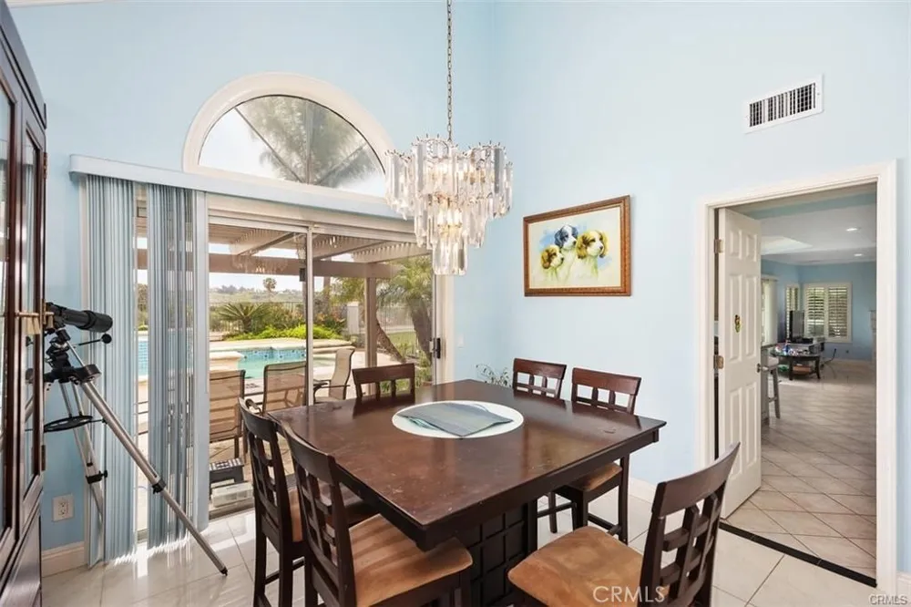 26 Danforth Laguna Niguel, CA 92677