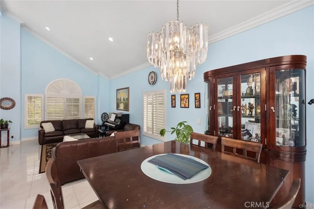 26 Danforth Laguna Niguel, CA 92677