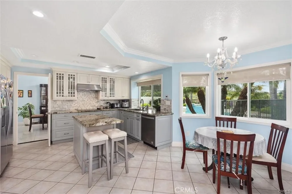 26 Danforth Laguna Niguel, CA 92677