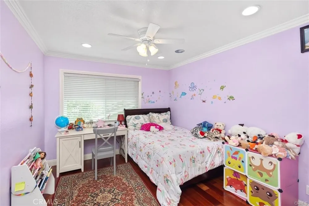 26 Danforth Laguna Niguel, CA 92677