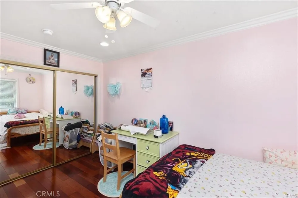 26 Danforth Laguna Niguel, CA 92677
