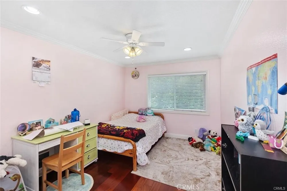 26 Danforth Laguna Niguel, CA 92677