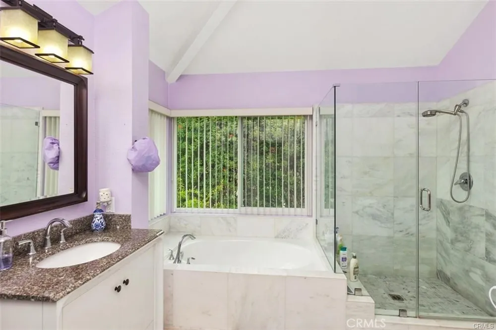 26 Danforth Laguna Niguel, CA 92677