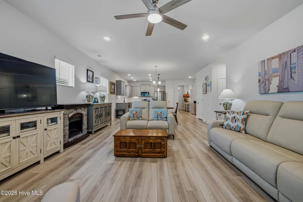 305 Eagle Claw Drive Calabash, NC 28467