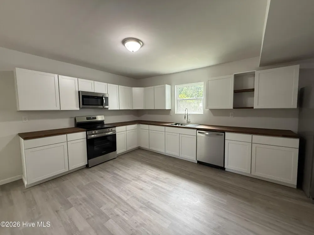 403 Bordeaux Street Jacksonville, NC 28540