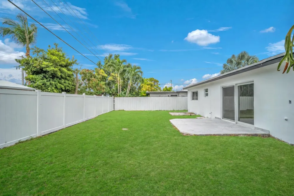 4630 NE 5TH TERRACE Oakland Park, FL 33334