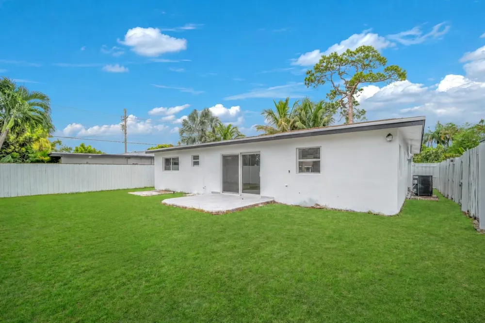 4630 NE 5TH TERRACE Oakland Park, FL 33334
