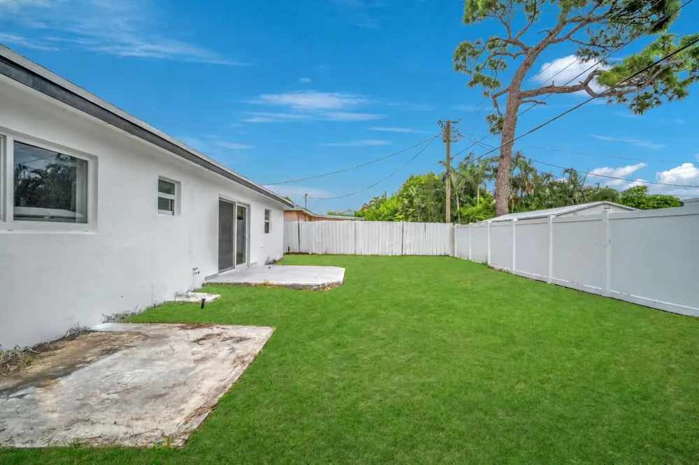 4630 NE 5TH TERRACE Oakland Park, FL 33334