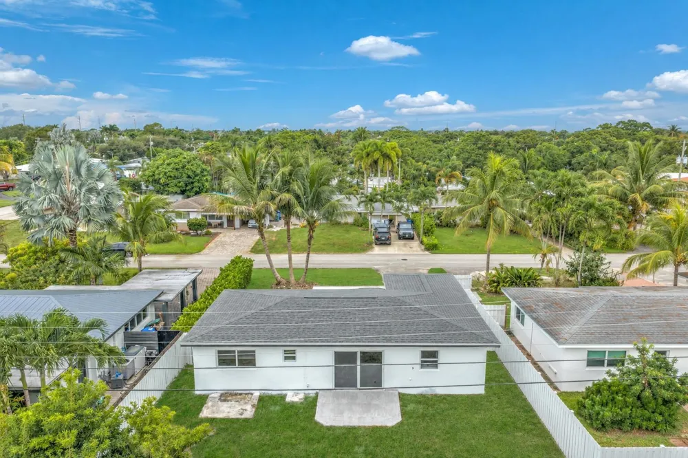 4630 NE 5TH TERRACE Oakland Park, FL 33334