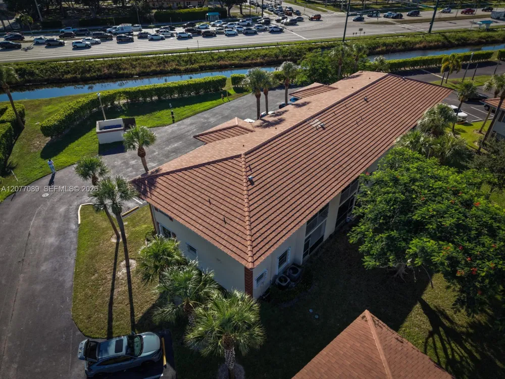 9937 Three Lakes Cir #14d Boca Raton, FL 33428
