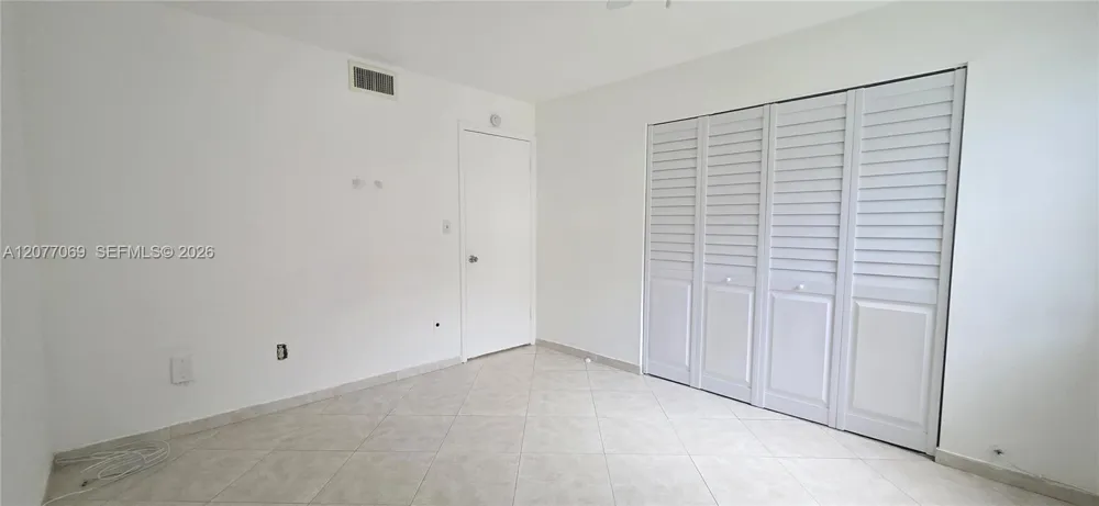20125 NE 3rd Ct #3 Miami, FL 33179