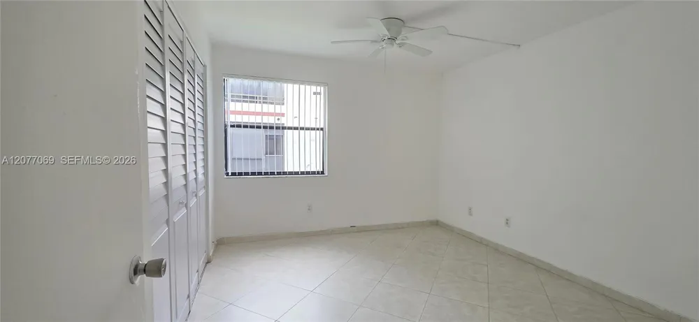 20125 NE 3rd Ct #3 Miami, FL 33179