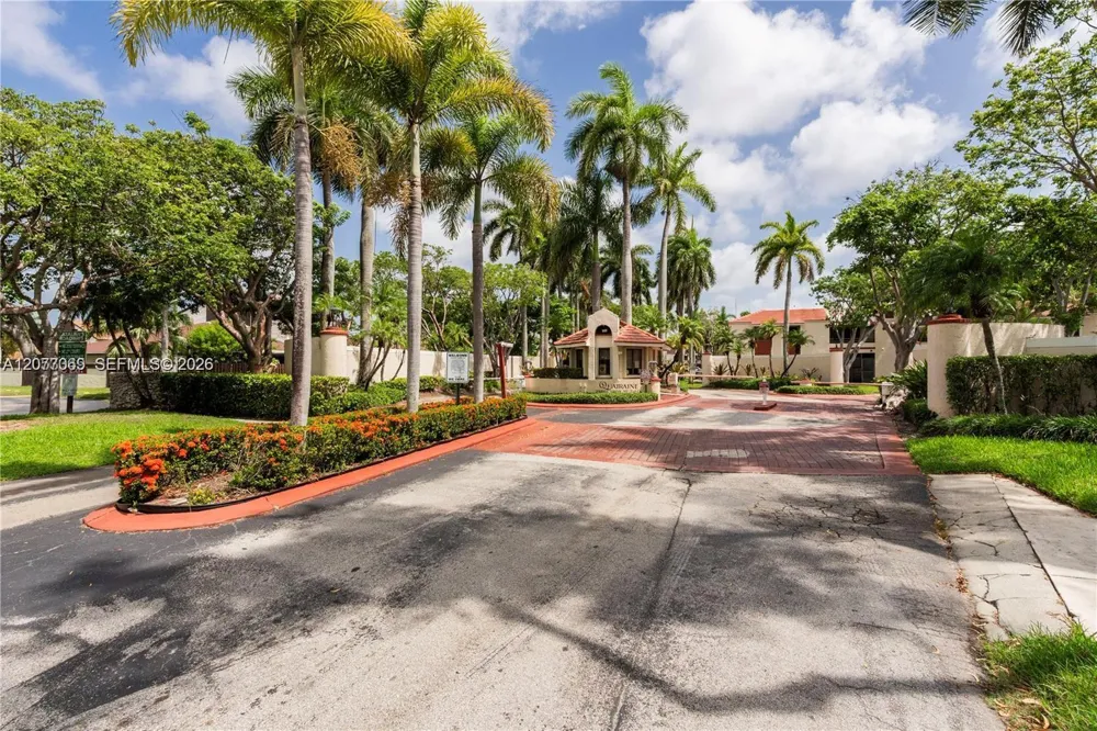 20125 NE 3rd Ct #3 Miami, FL 33179