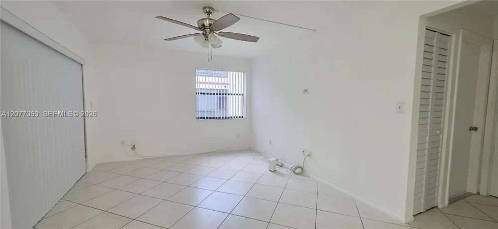 20125 NE 3rd Ct #3 Miami, FL 33179