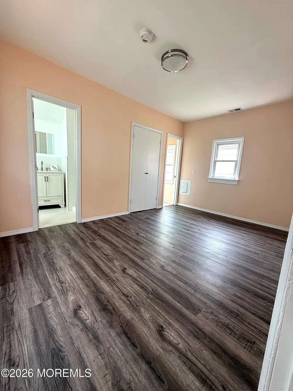 22 Seaside Place Keansburg, NJ 07734