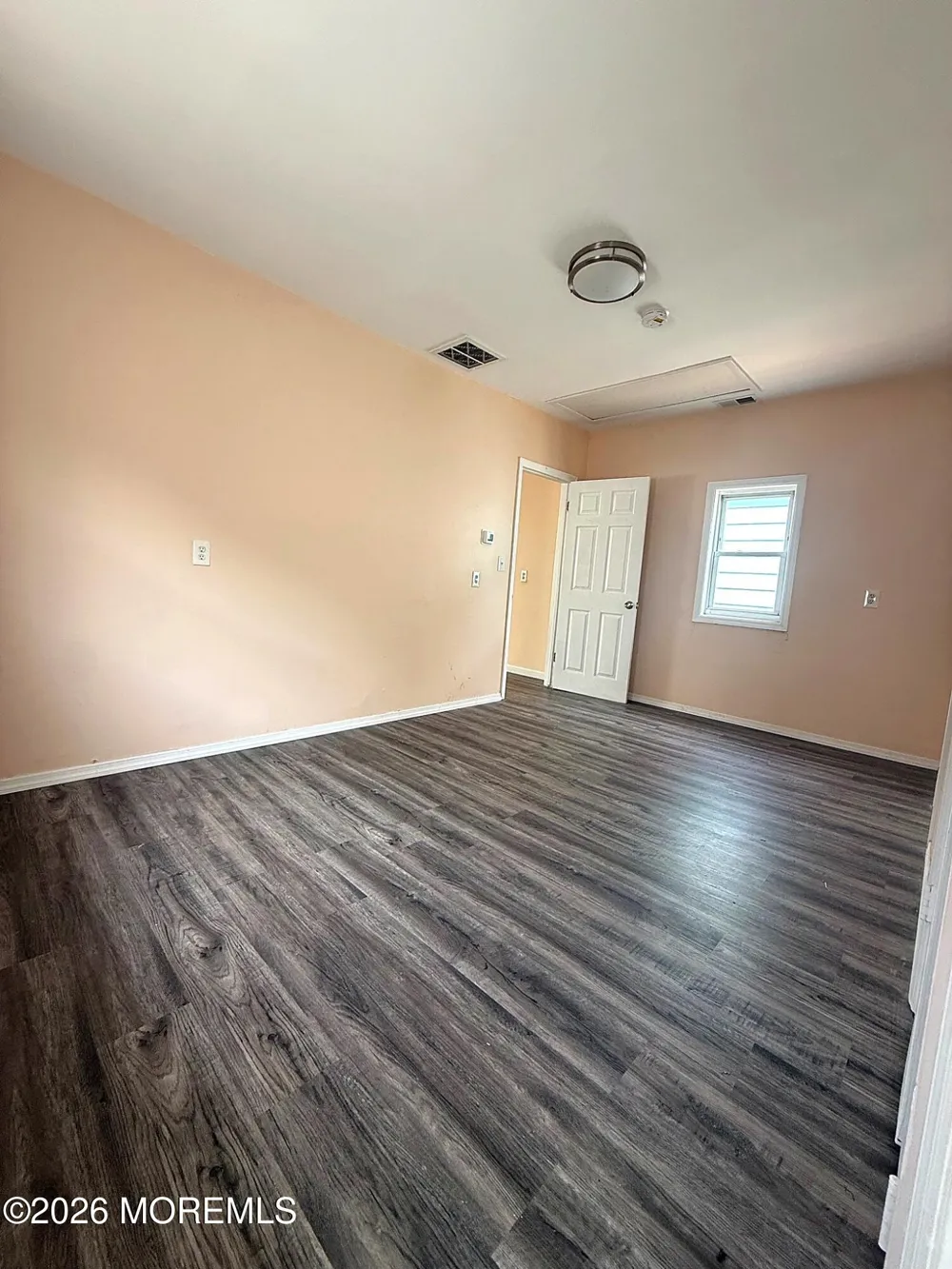 22 Seaside Place Keansburg, NJ 07734