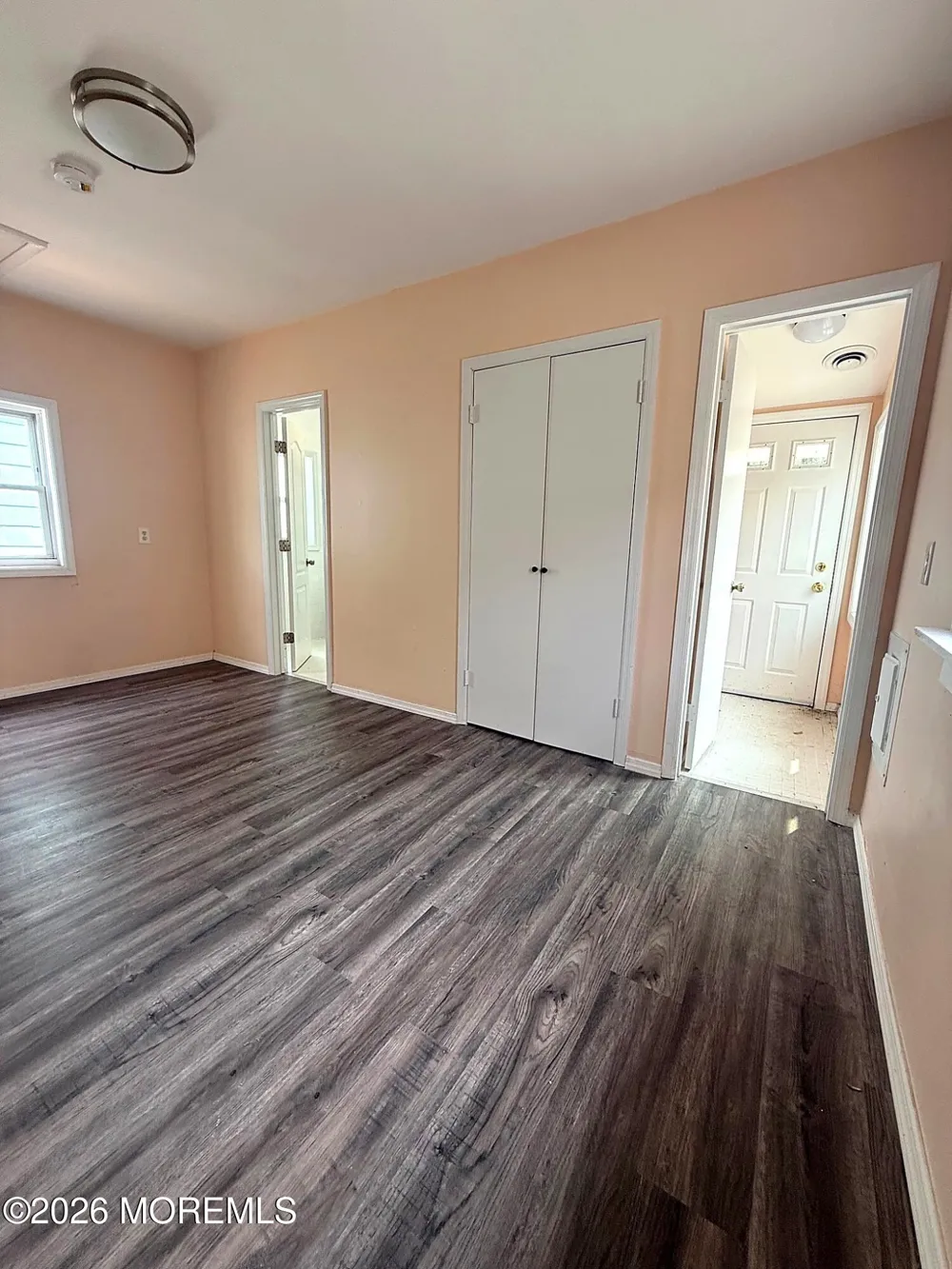 22 Seaside Place Keansburg, NJ 07734